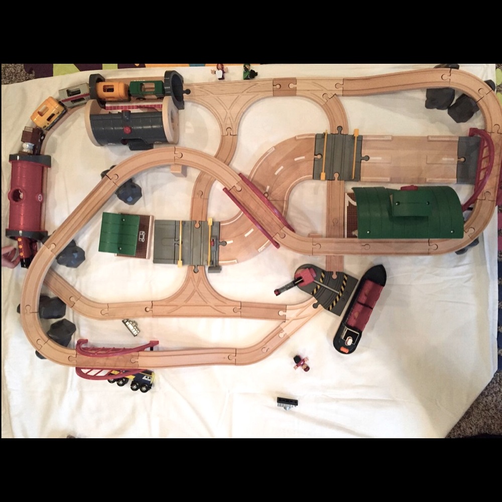 Brio Deluxe Railway Set